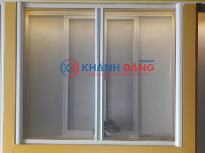 Cửa lưới dạng cuốn ngang 2 cánh