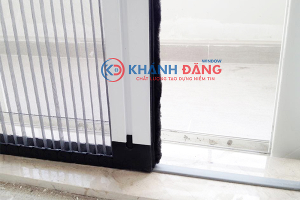 Cửa lưới chống muỗi dạng xếp xích không ray