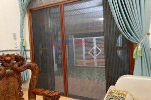 Lắp Đặt Cửa Lưới Chống Muỗi Màu Vân Gỗ Tại Bảo Lộc